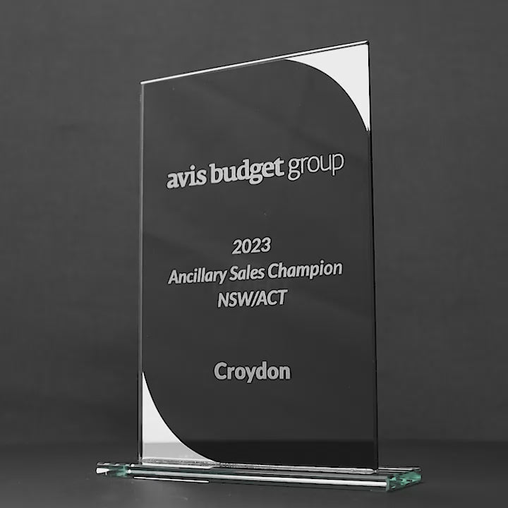 Synthesis Glass Black Trophy