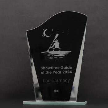 Vescar Curve Black Glass Trophy